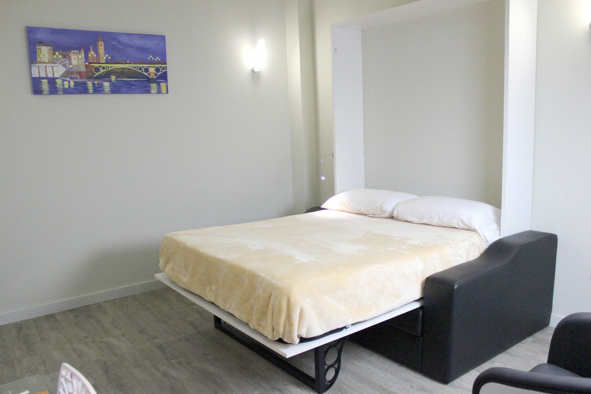 Suites Maestranza - Santas Patronas By Magno Apartments إشبيلية المظهر الخارجي الصورة